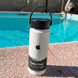 White, 18 oz Apple, Hydro Flask water bottle